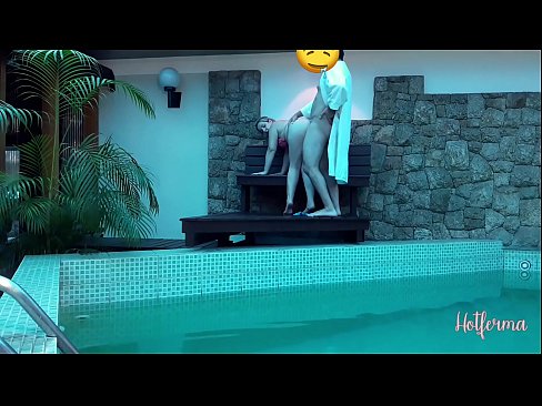 ❤️ Chefe convida criada para a piscina, mas não conseguiu resistir a um Porno real em porno pt.pornado-co.ru ❌
